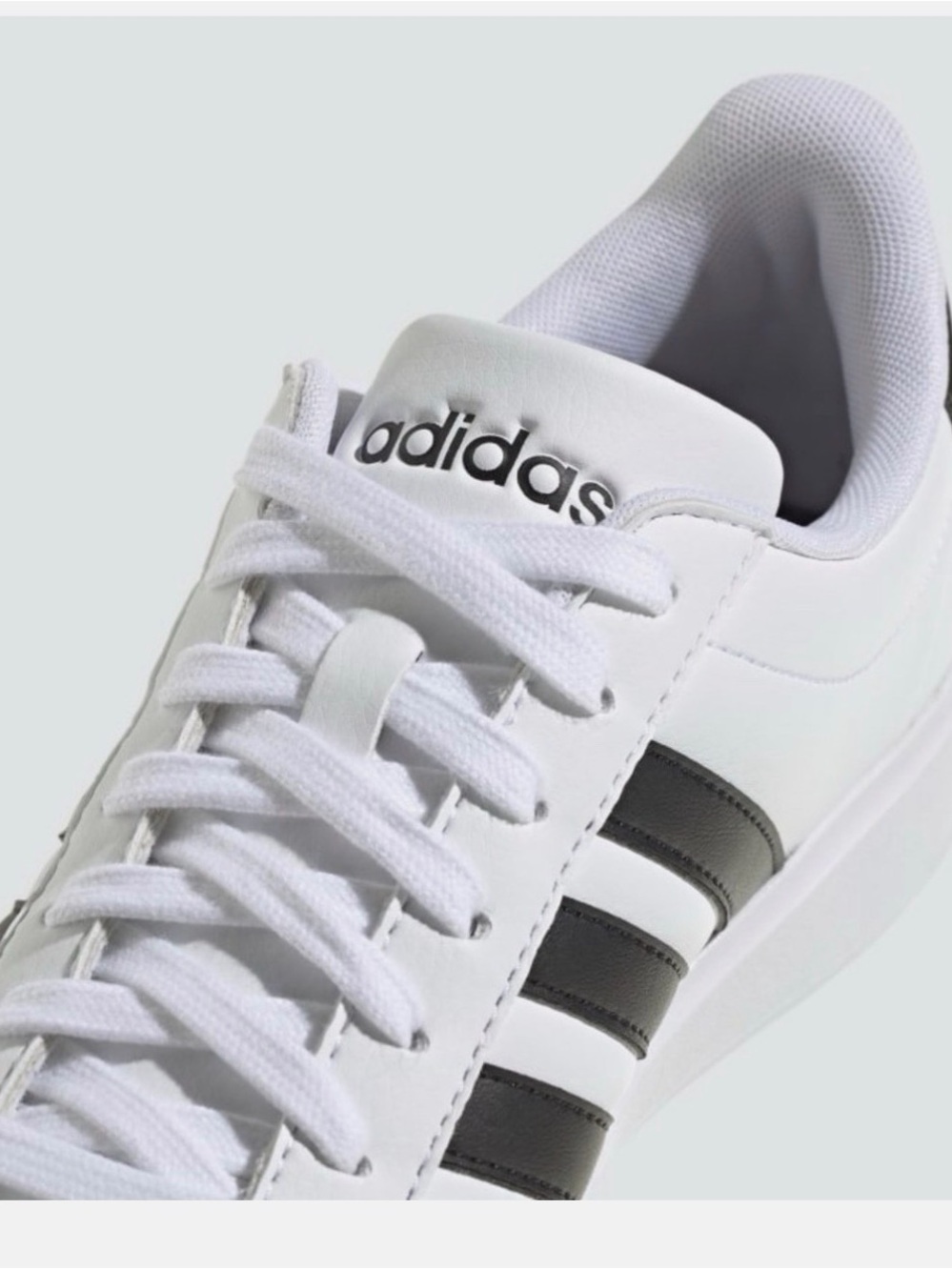 Adidas White Low-Top Sneakers with Black Three-Stripes | Size 8 US - Picture 6 of 12